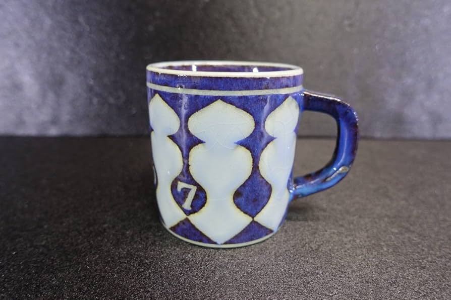 初年度版！１９６７年 ロイヤルコペンハーゲン イヤーマグカップ Small Amazon.co.jp: 1967年 初年度版 ロイヤルコペンハーゲン